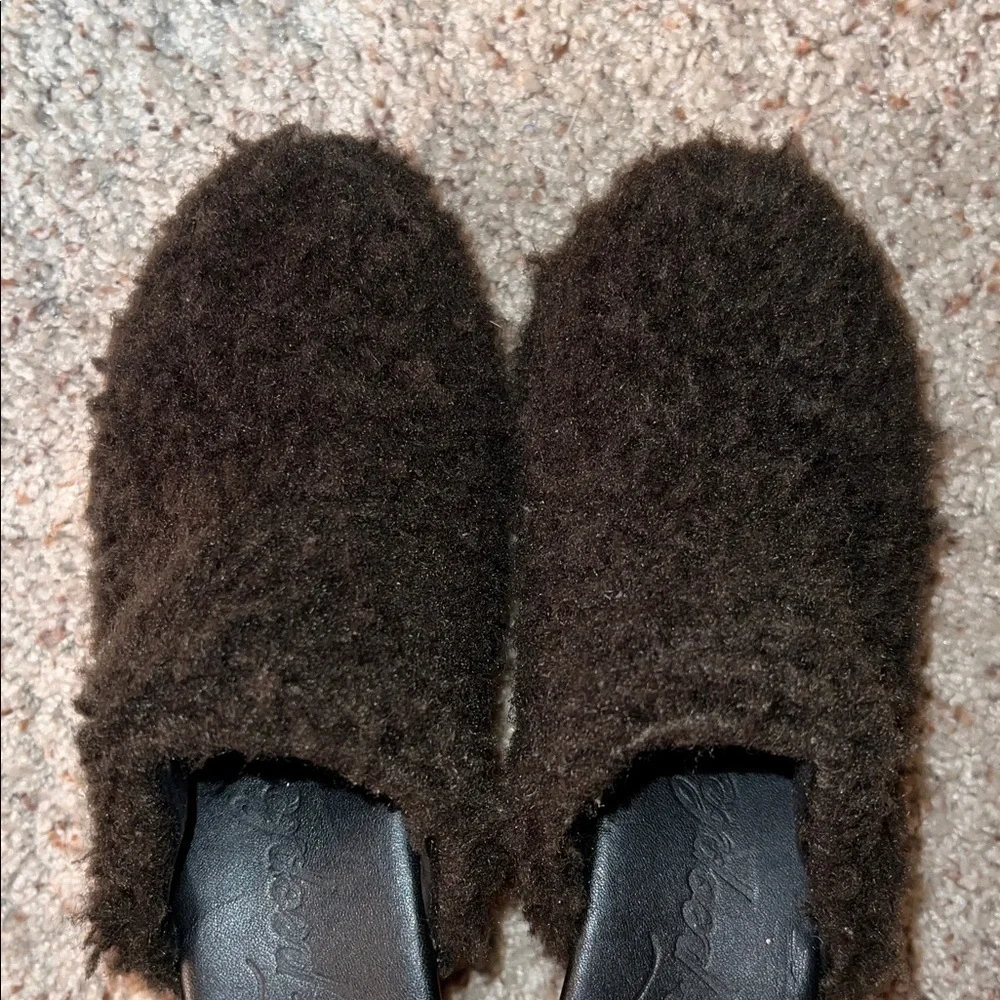 Free People Women’s Cabin Fever Brown Faux Fur Slip on Wood Heel Clogs Mules 38